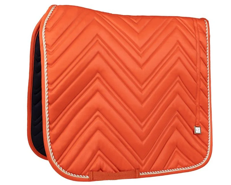 QHP Menton Dressage Saddle Pad - Image 4
